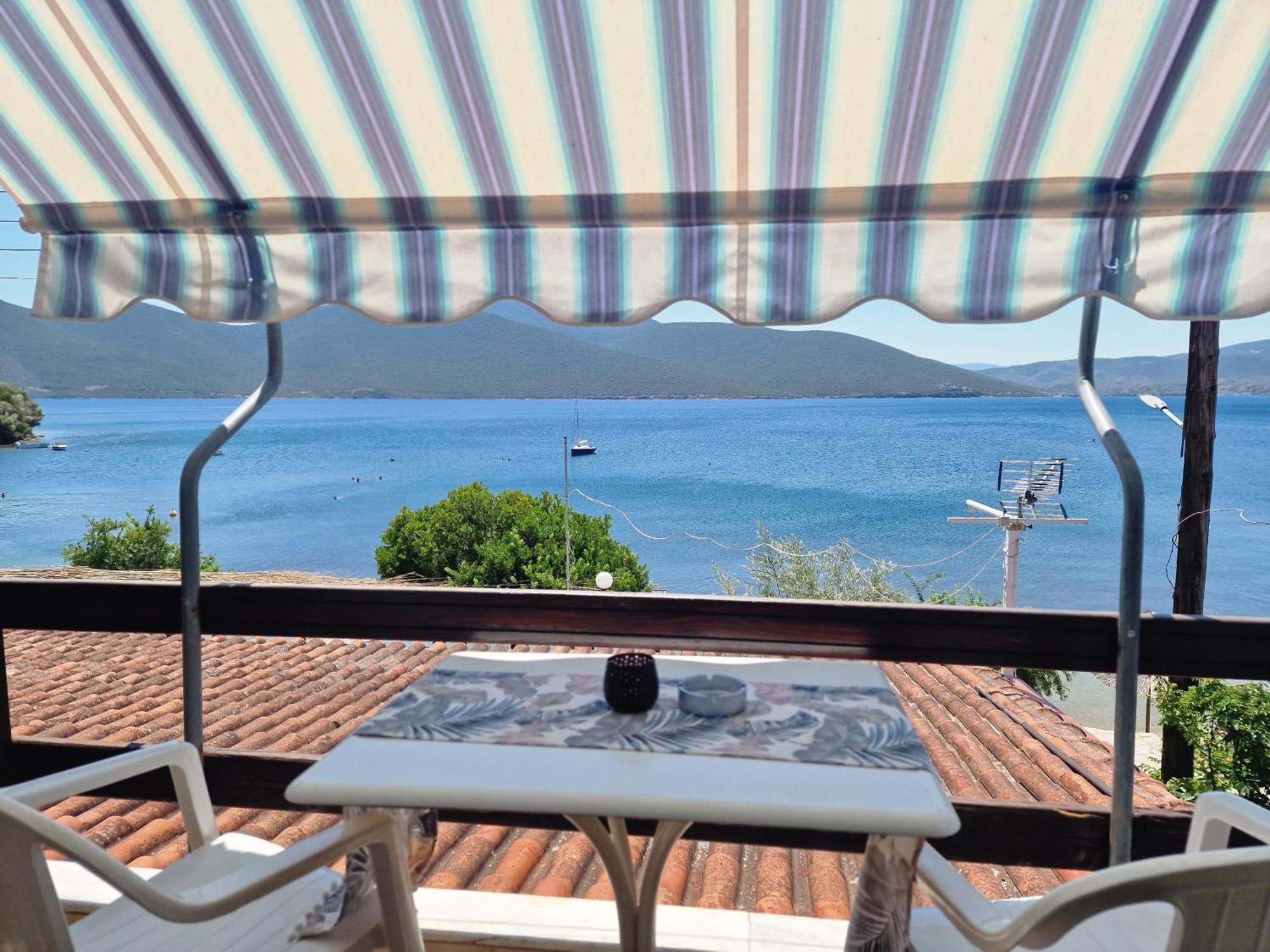 Ferienwohnung Salonikios Pteleós Exterior foto