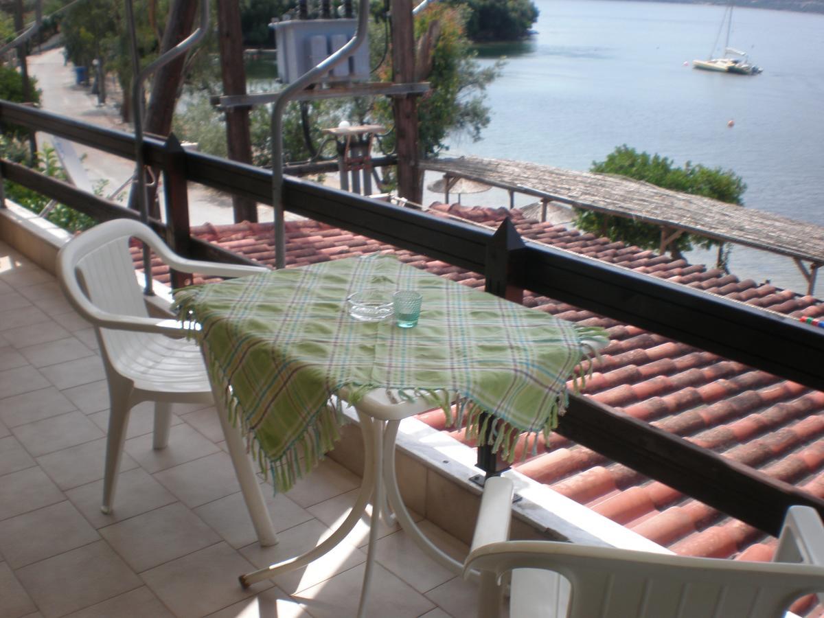 Ferienwohnung Salonikios Pteleós Exterior foto
